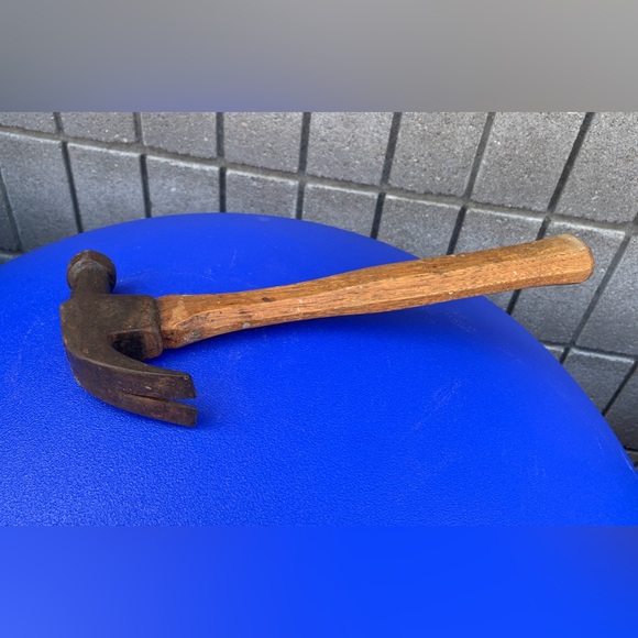 Early 20th Century Wooden Shaft Claw Hammer Functional Antique - Picture 6 of 16